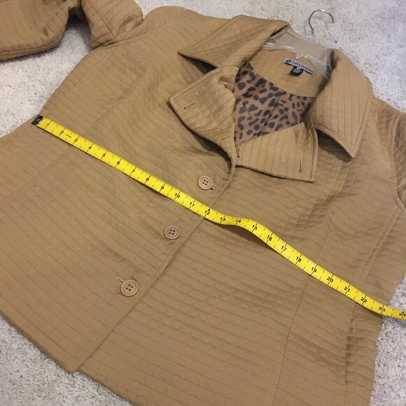 Vintage Honey Dijon Quilted Coat Made in Canada - Picture 13 of 16